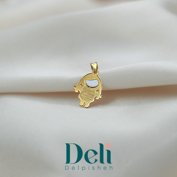 آویز طلا دختر وان یکاد